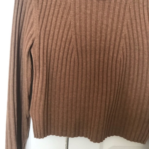 Nathaniel Sweater from Aritzia - Picture 3 of 5